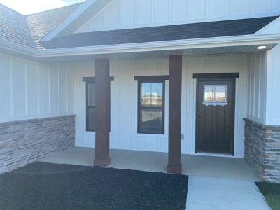 New Construction overlooking Golf Course in Boonville MO - image 16