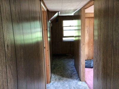 Traditional 2 Story Home in Ava  with Spacious Back Yard - image 21