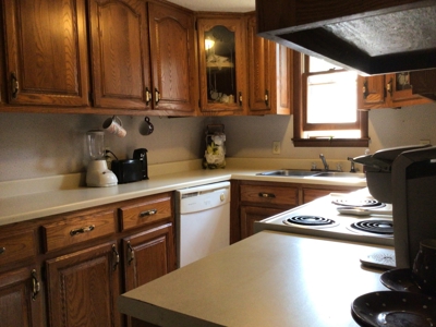 Traditional 2 Story Home in Ava  with Spacious Back Yard - image 27