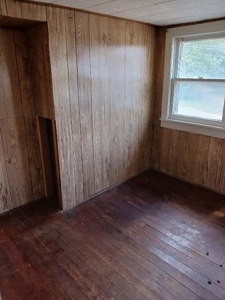 Traditional 2 Story Home in Ava  with Spacious Back Yard - image 42