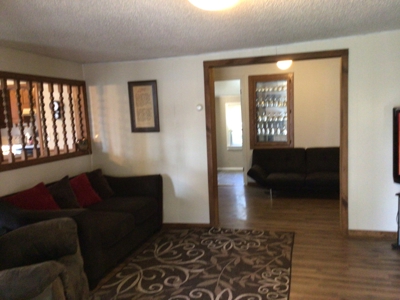 Traditional 2 Story Home in Ava  with Spacious Back Yard - image 14