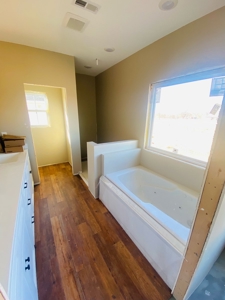 Beautiful New Home overlooking Golf Course in Boonville MO - image 10
