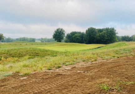 Beautiful New Home overlooking Golf Course in Boonville MO - image 3