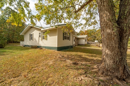 Country Home and 3.44+/- Acres in Oregon County - image 5