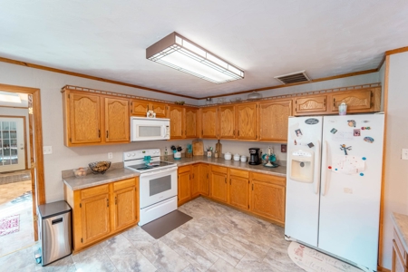 Country Home and 3.44+/- Acres in Oregon County - image 21