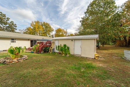 Country Home and 3.44+/- Acres in Oregon County - image 7