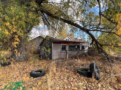 Tulelake Acreage and Fixer Upper For Sale - image 11