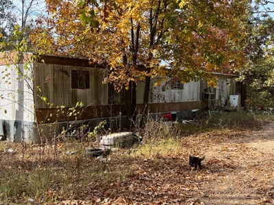 Home and 3+/- Acres in Alton Missouri - image 12
