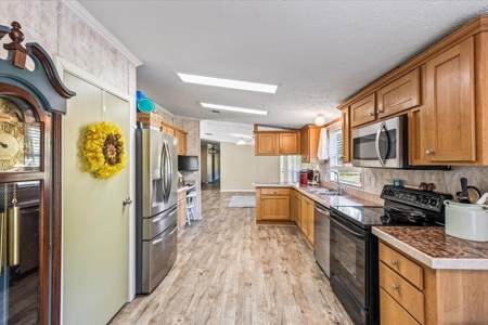 Single Family Home in High Springs Florida - image 6