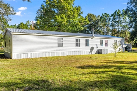 Single Family Home in High Springs Florida - image 23