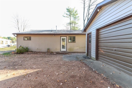 Waterfront Home For Sale in Wild Rose, WI - image 32