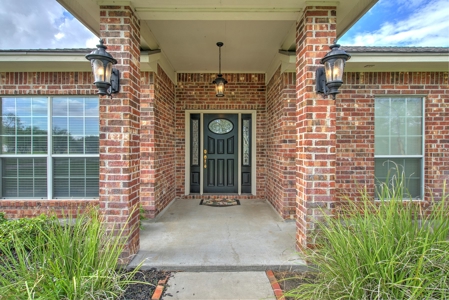 Country Home on Acreage near Corpus Christi, Texas - image 13