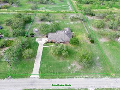 Country Home on Acreage near Corpus Christi, Texas - image 14