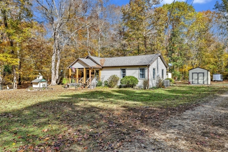 Country Home for Sale in Lawrence County, Tennessee - image 2