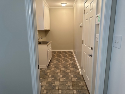 Home For Sale just minutes from Warren! - image 25