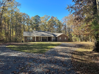 Home For Sale just minutes from Warren! - image 35