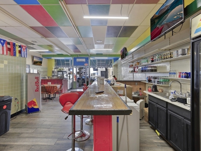 Restaurant For Sale Down Town Live Oak! - image 26