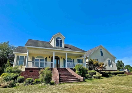 Five Bedroom Country Home Near Cheraw State Park - image 1