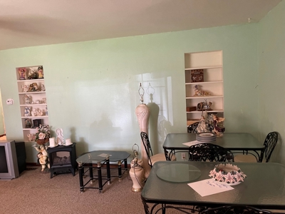 Large 3 AC lot and home for sale located in Pea Ridge. - image 4