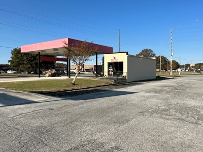 Prime 4.5 Acre Commercial Space in Washington, NC - image 9