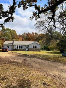 3-Bedroom, 2-Bath Home on 4 Acres Near Mark Twain National - image 1