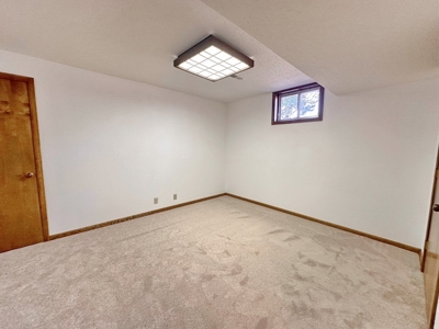 El Dorado Springs Missouri Country Home and Land For Sale - image 49