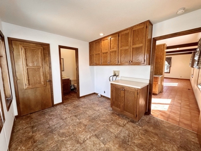 El Dorado Springs Missouri Country Home and Land For Sale - image 30