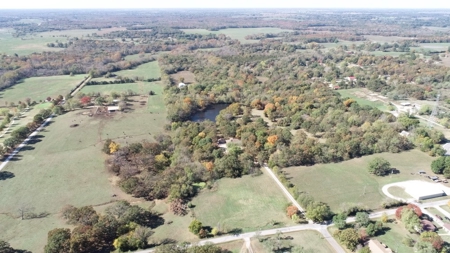 El Dorado Springs Missouri Country Home and Land For Sale - image 16
