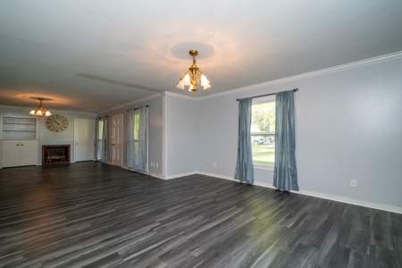 Country Home For Sale in Carthage, TX - image 7