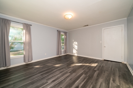 Country Home For Sale in Carthage, TX - image 14