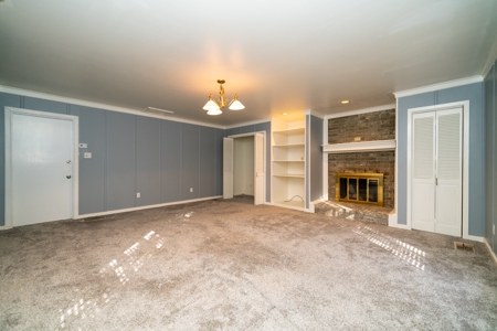 Country Home For Sale in Carthage, TX - image 3