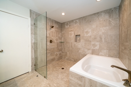Country Home For Sale in Carthage, TX - image 12