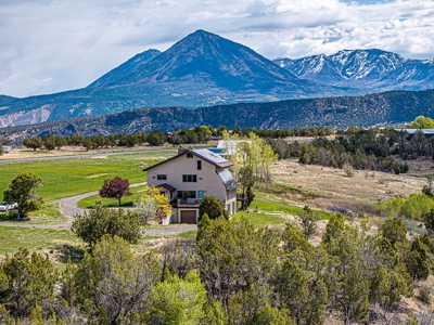 Colorado Home in the Mountains with Income Potential - image 8