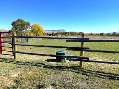 Luxury Home on 20 Acre Horse Property in Montana - image 18