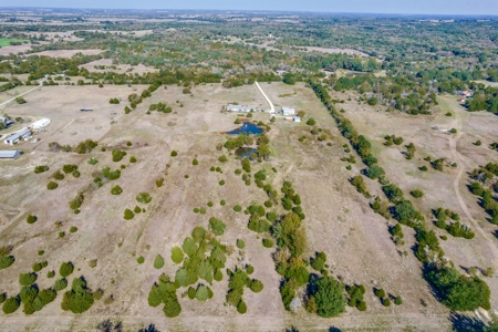 For Sale 40.22 Acres Wolfe City Hunt County - image 16