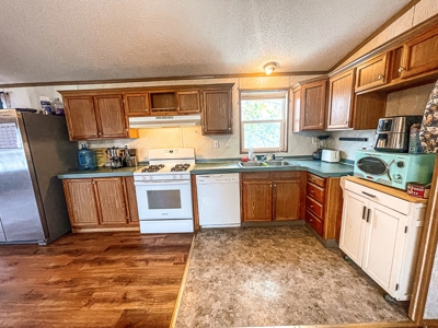 Savoy MT Country Home For Sale Near Hunting and Fishing - image 19