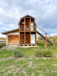Country Home For Sale On Small Acreage Near Hobson Montana - image 2