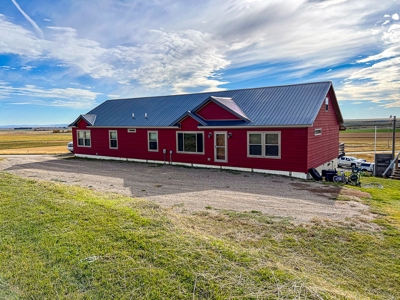 Country Home For Sale On Small Acreage Near Hobson Montana - image 8