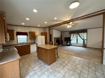 3 Bedroom/2 Bath Manufactured Home For Sale in Hinckley MN - image 6