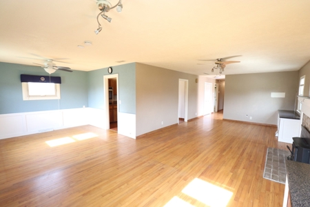 Ranch home and pole barn on 5 acres in Licking County - image 12