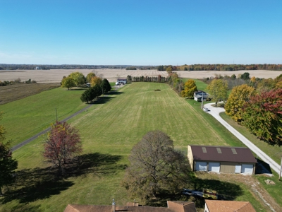 Ranch home and pole barn on 5 acres in Licking County - image 5