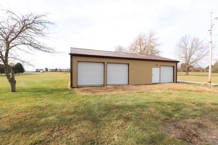 Ranch home and pole barn on 5 acres in Licking County - image 22
