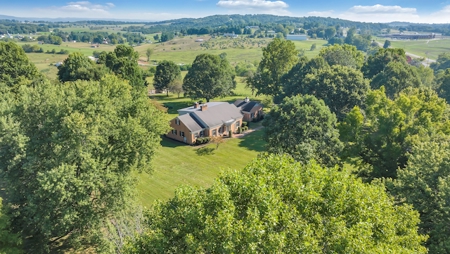 Colonial Style Home for Sale in Pulaski County VA - image 36
