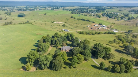 Colonial Style Home for Sale in Pulaski County VA - image 19