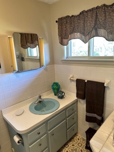Brick Ranch Home For Sale In Bluefield VA - image 24