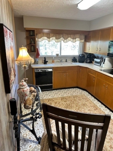 Brick Ranch Home For Sale In Bluefield VA - image 13