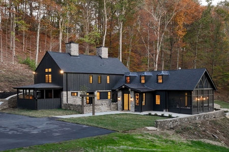 Luxurious Farmstead in Franklin, Tennessee - image 1
