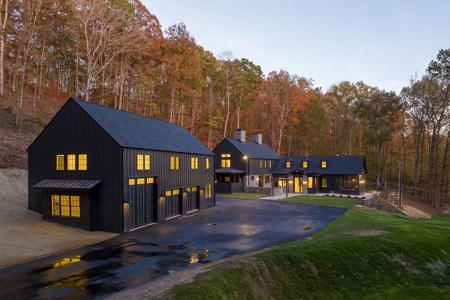 Luxurious Farmstead in Franklin, Tennessee - image 2