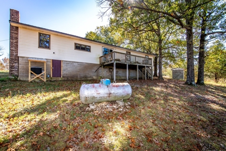 Arkansas Country Home and Land for Sale in Searcy County - image 36