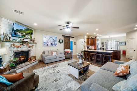 Claremore, Oklahoma Home For Sale - image 19